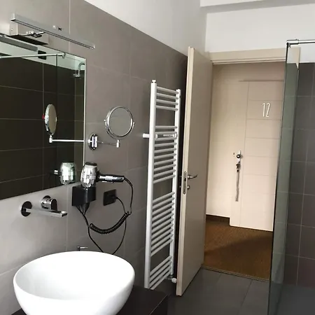 Lido Hotell 3*